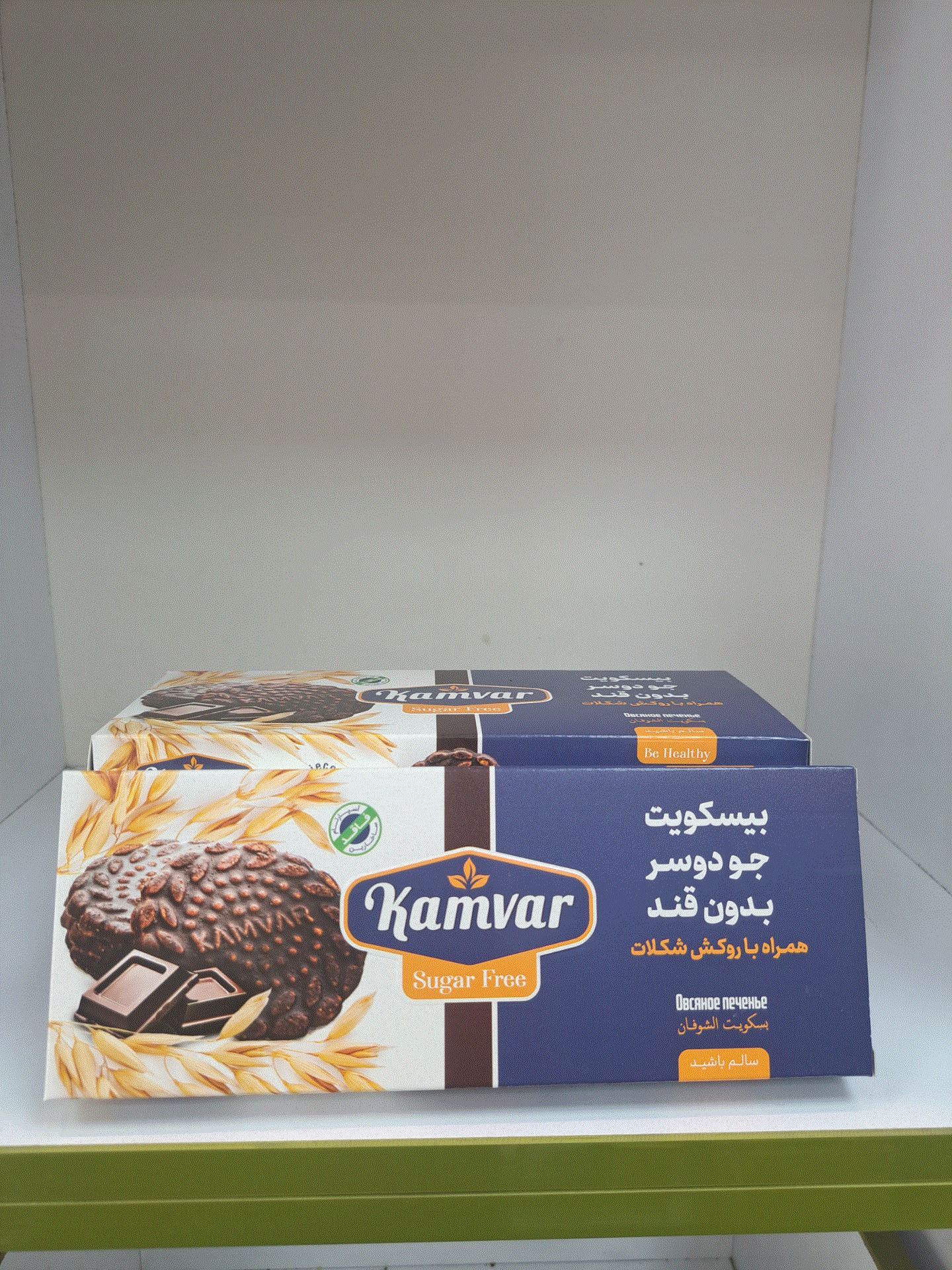 بیسکویت با جو دوسر بدون قند همراه با روکش شکلات